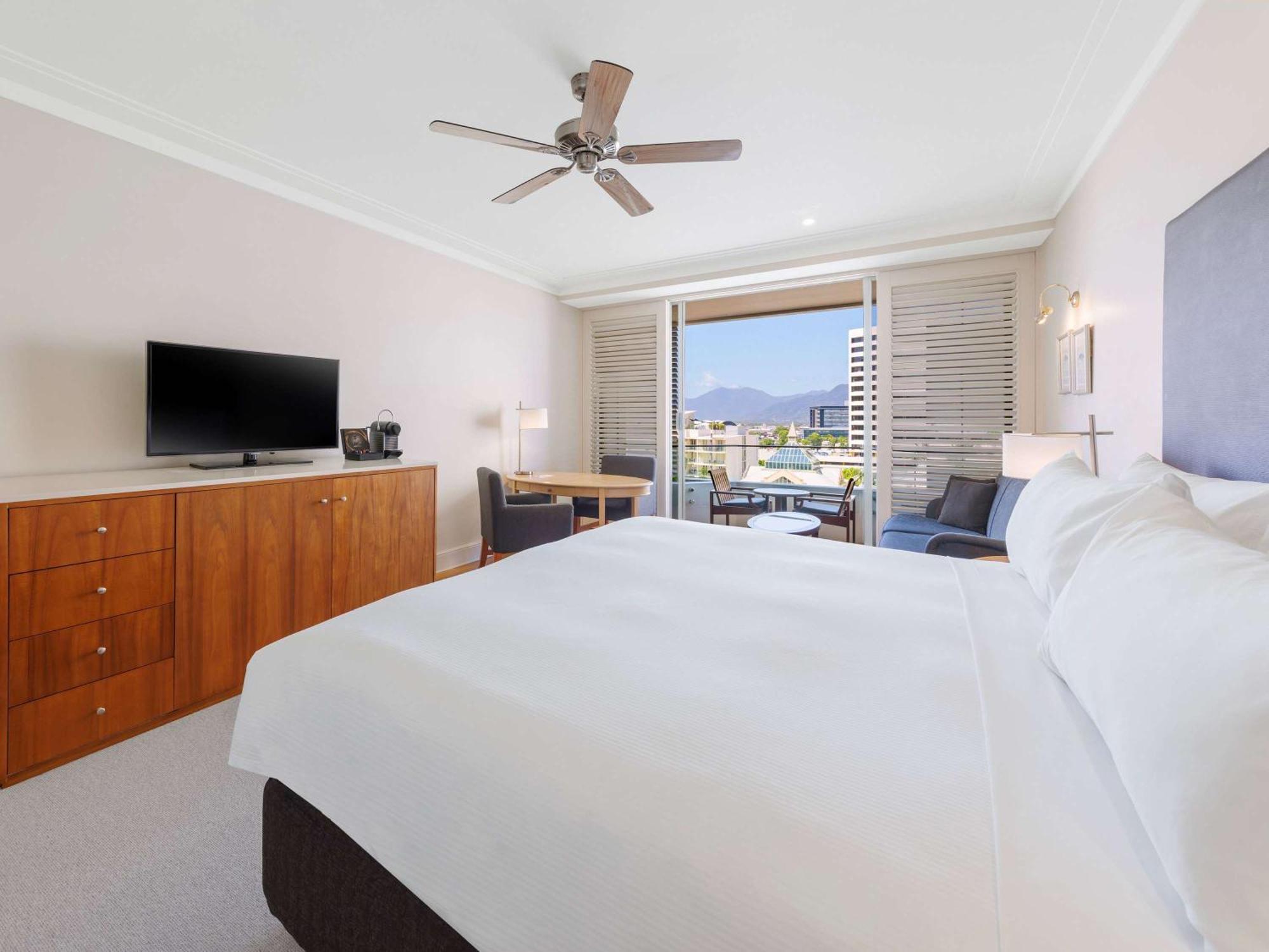 Pullman Reef Hotel Casino Cairns Dış mekan fotoğraf